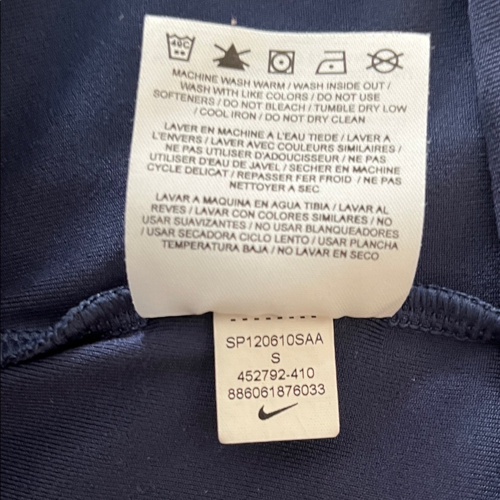 Nike Dri-Fit top - Picture 10 of 11